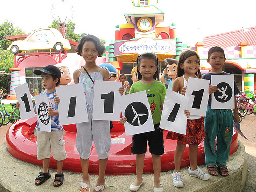 schoolchildren-thailand